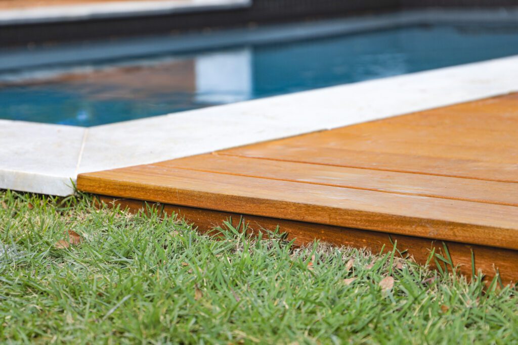 Garapa pool deck