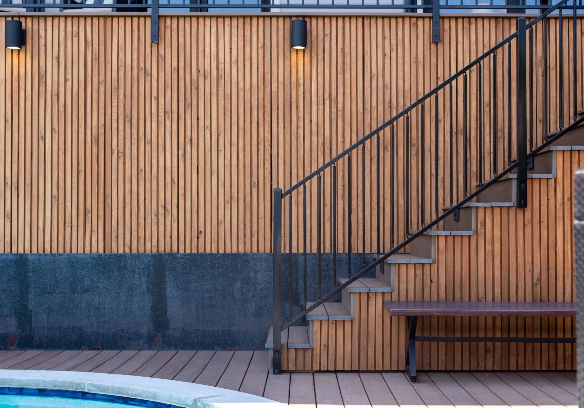 Western Red Cedar as Combed Siding