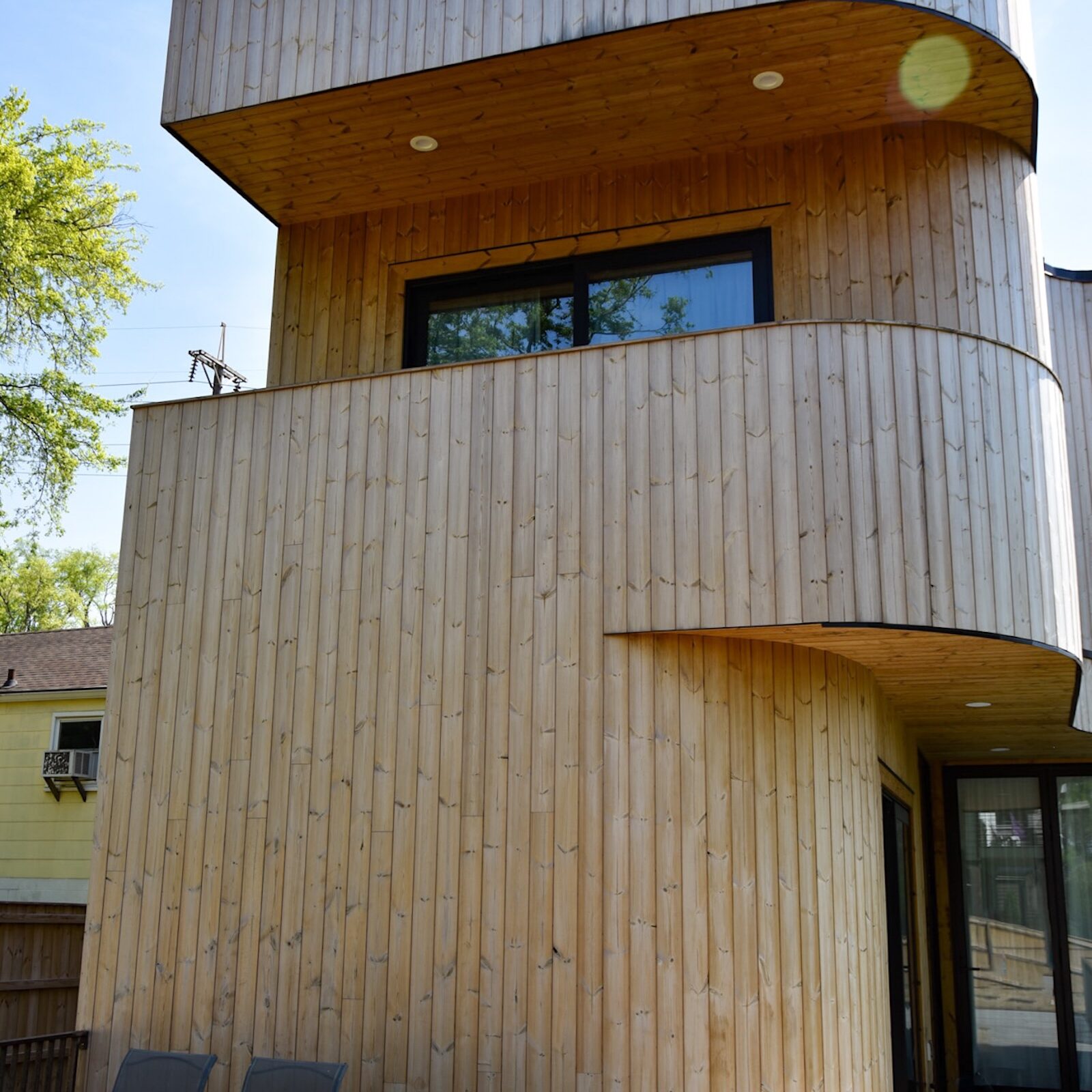 This East Nashville residential project features Thermory Knotty Pine used across multiple exterior applications, including cladding, soffit, and decking. The thermally modified wood provides improved stability and durability while maintaining the natural character of knotty pine.