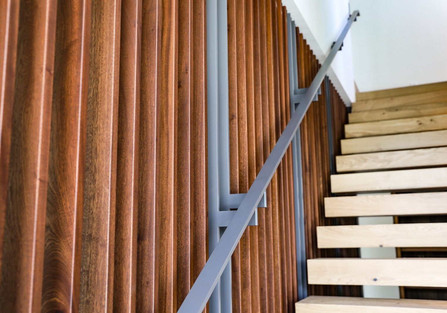 Garapa slat accent wall on Arrowhead built home in Westlake